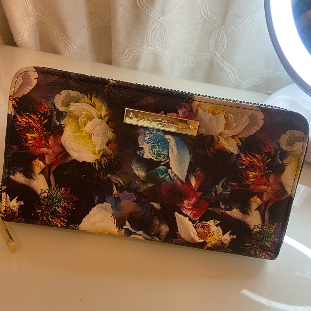Flower print wallet
